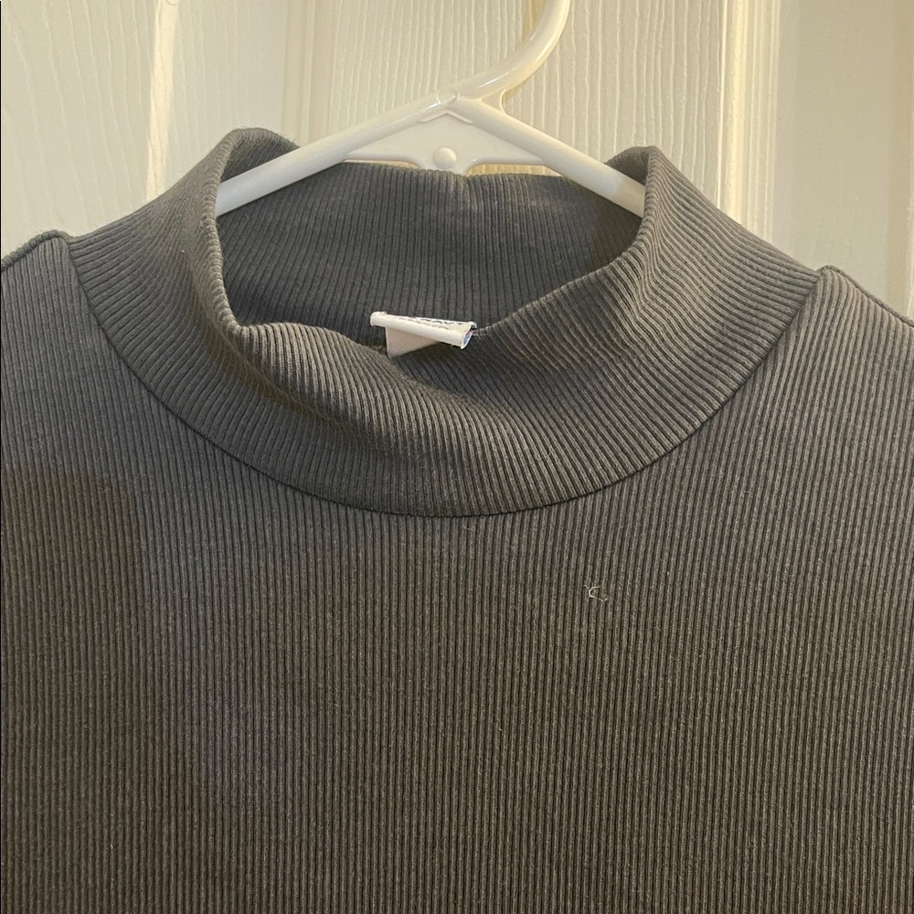 Old Navy Classic Black Long Sleeve Dress - Picture 3 of 12